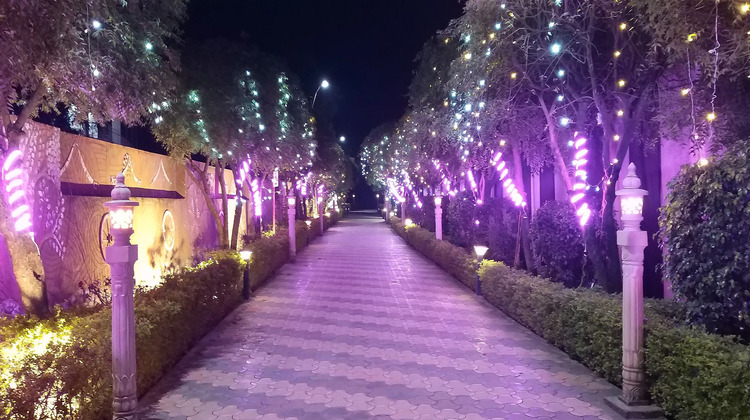 hotel shanvi landmark panna garden