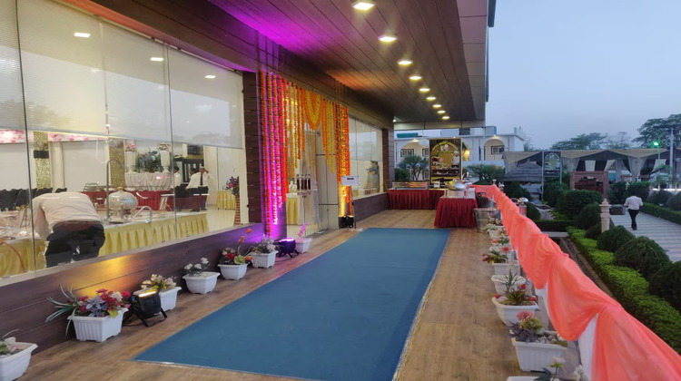 hotel shanvi landmark panna restaurants